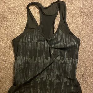 lululemon tank small
